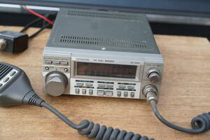 ケンウッド　ＴＷ－４０００　１４４ＭＨｚ／４３０ＭＨｚ　ＦＭトランシーバー　１０Ｗ機