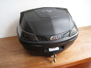 GIVI ジビ トップケース モノロックケースB37NT BLADE TECH ベース付 ブラック 中古