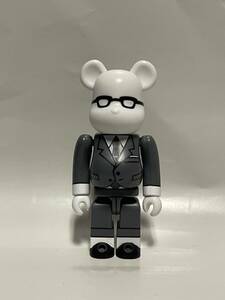 BE@RBRICK 100% THOM BROWNE トムブラウン ISETAN MEN'S meets SPECIAL PRODUCT DESIGN 伊勢丹メンズ館10周年 メディコムトイ