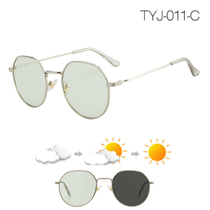  sunglasses TYJ-011-C discoloration style light polarized light UV resistance super light weight NJ01