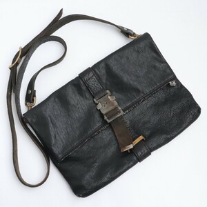 IERIB FOLDED CLUTCH BAG WITH SHOULDER STRAP FVT OILED HORSE ブラック イエリブ ショルダーバッグ クラッチ ホースレザー