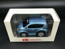 SE0419-26◆ダイハツ ブーン DAIHATSU BOON メタリック ブルー ミニカー ノベルティ 箱付き_画像1