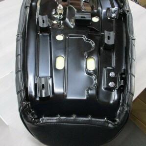 【3062】カワサキ Z1/Z2用 MRS製シート BANANAタイプ ベルト付き KZモデルにも対応（別途部品要）新品 箱入りの画像8