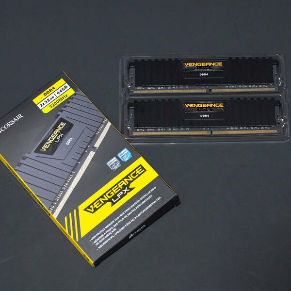 デスクトップPC用 メモリ64GB [32GB × 2枚] DDR4-3200MHz CORSAIR Vengeance LPX シリーズ★日本全国送料無料★CMK64GX4M2E3200C16