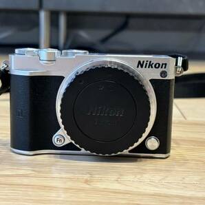 Nikon 1 J5 ダブルレンズキット18.5mm f1.8、10-30mm f/3.5-5.6 PD-ZOOMの画像5