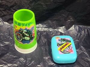 当時物　仮面ライダー　石鹸箱とペン立て　怪人付き　石森プロ　ポピー　毎日放送　東映　　昭和レトロ　雑貨