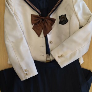 岡山県[岡山南高等学校] 女子制服 165A 冬服上下・白ジャケット 4点セット(63.54) 最新モデル・KANKOの画像1