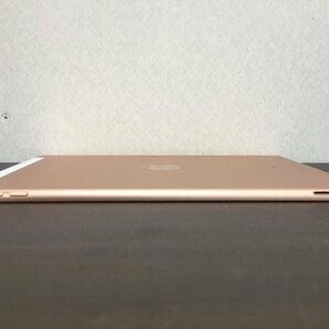 Apple iPad7 32GB 10.2インチ 縁側ヒビ割れ バッテリー90％ A2198 MW6D2J/A 第7世代 ゴールド 現状品 動作品の画像5