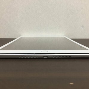 Apple iPad8 32GB 画面割れ 起動不可 10.2インチ A2429 第8世代 シルバー 現状品の画像4