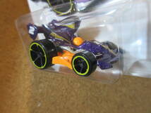 Hot Wheels TARMAC ATTACK 2017 Tooned 9/10 ターマックアタック トッド ギブス デフォルメレーシングカートゥーンド F1 レーサー_画像8