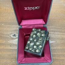 ★ZIPPO ジッポー スカルまみれ　片面ドクロ満載　　　立体　2004_画像1