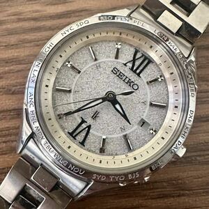 【1円〜】SEIKO LUKIA セイコー ルキア 腕時計 1B25-0AH0 レディース ラメ文字盤 シルバー ソーラー 電波 動作未確認