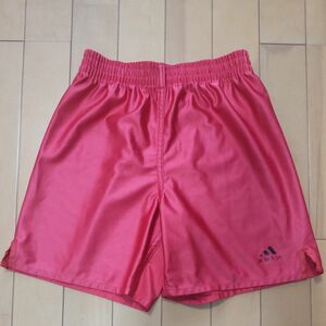 アディダス　サッカー　ハーフパンツ　140　レッド