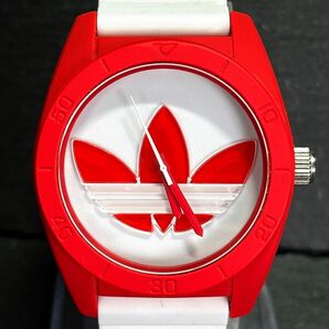 美品 adidas アディダス Santiago サンティアゴ ADH2950 ユニセックス 腕時計 アナログ クオーツ ホワイト文字盤 レッド 新品電池交換済みの画像1