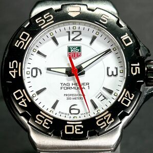 TAG HEUER タグホイヤー FORMULA1 フォーミュラー1 WAC1211 腕時計 クオーツ アナログ 回転ベゼル 200m防水 ダイバーズ 新品電池交換済みの画像3