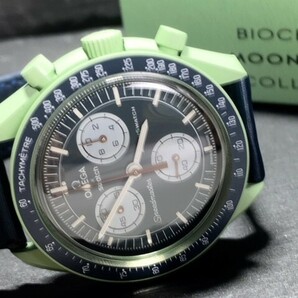 新品 Swatch × Omega スウォッチ × オメガ SO33G100 スピードマスター ミッションオン アース バイオセラミック ムーンスウォッチ 腕時計の画像5
