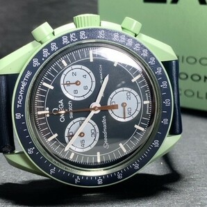新品 Swatch × Omega スウォッチ × オメガ SO33G100 スピードマスター ミッションオン アース バイオセラミック ムーンスウォッチ 腕時計の画像4
