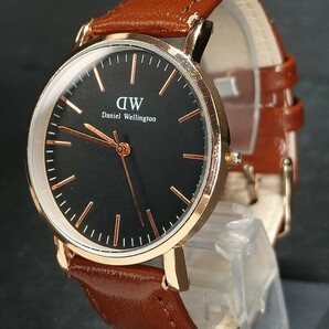 DW DanielWellington ダニエルウェリントン B40R7 アナログ 腕時計 ブラック文字盤 ピンクゴールド ステンレス レザーベルト 電池交換済みの画像3