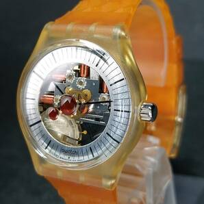 新品 レア物 SWATCH スウォッチ MUSICALL ミュージカル AG1995 アナログ クォーツ 腕時計 スケルトン オレンジ ラバー 新品電池交換済みの画像3