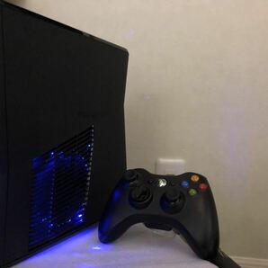 Xbox360 s 4GB TRINITY 1TB RGH 日本語化 メインて済み 本体 付属品付 動作確認済み LED色カスタム 内部LED ブルーナイトの画像3