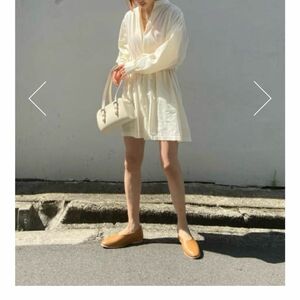 ロンパース　可愛い春夏　レモンイエロー　moussy 新品タグ付き　未使用　マウジー　バロックジャパン　シャツ