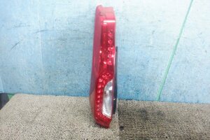 エクストレイル DBA-NT31 左 テール ランプ ライト 26555-3UB0A ＬＥＤ KOITO 220-23308 [ZNo:06003071] 165559