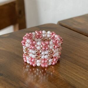 13-15 number faru fur re beads . Mini pearl. wide ring pink 