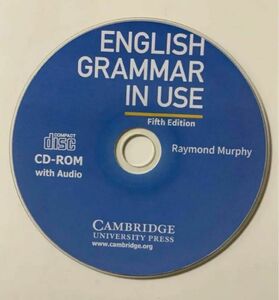 ENGLISH GRAMMAR IN USE. CD-ROM