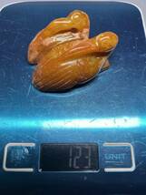天然古玉 古美術 鶴 親子 手彫り 鶏油黄 根付 置物 中国 古玩 玉石 唐物 玉石彫刻 置物_画像10