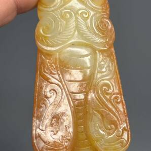 古美術 古玉 美品 手彫り 玉蝉 根付 巻草紋 玉礼器 美品 置物 天然玉石の画像1