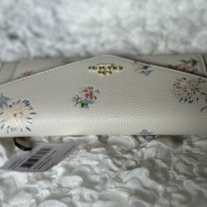 97 新品 COACH コーチ 長財布 花柄 C69842の画像6