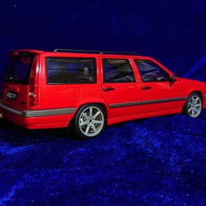 1/18 VOLVO 850R ESTATE 1996 RED Autoart 79507 オートアート ボルボ 850 R エステート 96の画像3