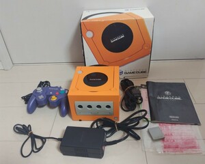 Nintendo 任天堂 GAMECUBE ゲームキューブ オレンジ 箱など付属品付き コントローラー は バイオレット ゲームできた ☆ ジャンク ☆