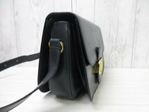 美品 CELINE セリーヌ ヴィンテージ 馬車金具 ショルダーバッグ バッグ レザー 紺 70988_画像5