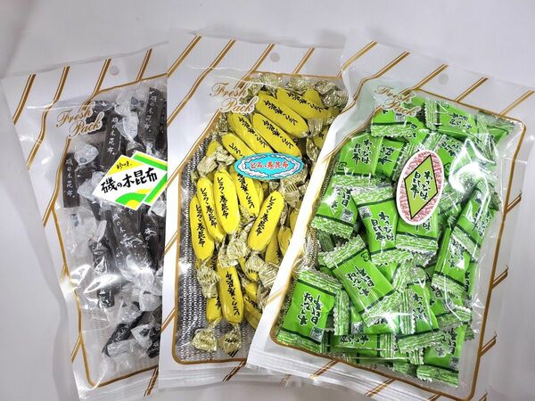 140gとろろ巻昆布1袋　145g磯の木昆布1袋　130gわさび味昆布1袋