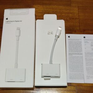 アップル純正 HDMI　Lightning to Digital AV