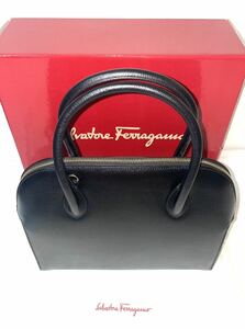 1円〜 未使用 美品 salvatore ferragamo サルヴァトーレ フェラガモ バッグ ハンドバッグ 手提げ レザー ブラック ゴールド金具 箱付き