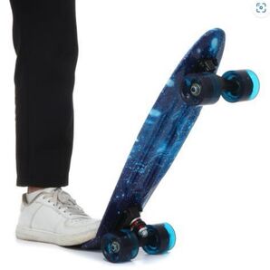 新品 ミニスケートボード LEDホイール付き 6〜12歳の子供向け初心者 アウトドア ストレッチ