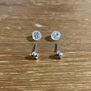 セカンドピアス プラチナ