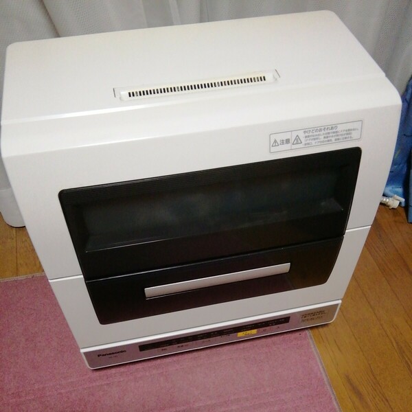 Panasonic 食器洗い乾燥機　NP−TR7　