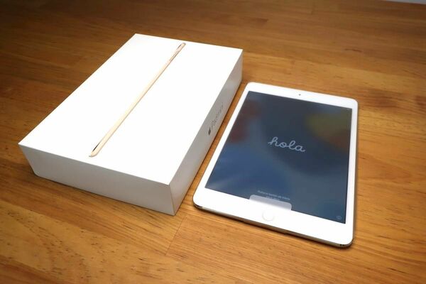 美品 apple iPad mini 4 Wi-Fi 64GB