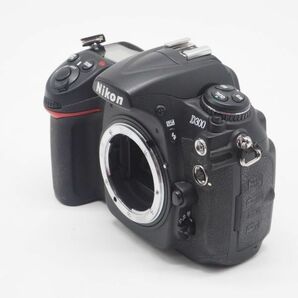 Nikon デジタル一眼レフカメラ D300 ボディ ジャンクの画像2