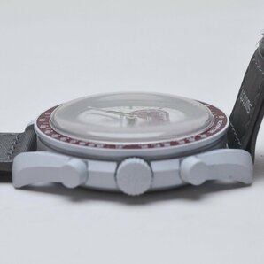 美品 スウォッチ × オメガ MISSION TO PLUTO 腕時計 クォーツ ケース径42mm SWATCH OMEGA MOONSWATCH プルートの画像2