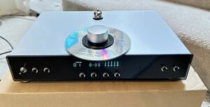 CDプレーヤーを自作されている方から購入したCDプレーヤーです。ほぼ新品完動品です。