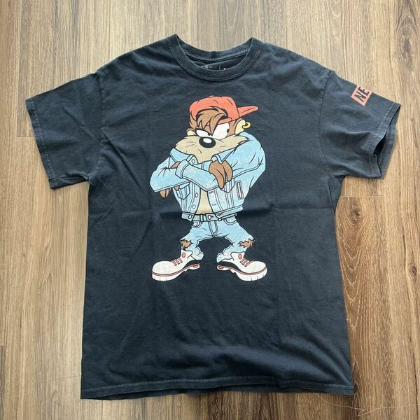 オ　Looney Tunes x Neff TAS HIPHOP Tシャツ　半袖　ルーニーテューンズ　プリント　トップス　M