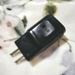 【純正】LG充電器　ACアダプター L04 （MCS-04JR）5V1.8A 黒