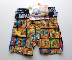 USA購入★★ 光る!ジュラシックワールド ボクサーパンツ サイズ6 120 3枚 未使用品 ★★ Jurassic World Boys Boxer Briefs