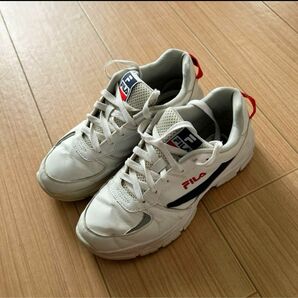 FILA スニーカー　２４センチ