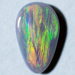  натуральный black opal / Австралия производство / вес 0.72ct/ размер 8.8x5.4mm/ натуральный опал / натуральный камень /(r62)