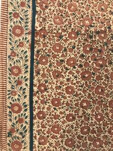 （貴重） 18世紀　美しい インド更紗　手描き　白地小花文様　約57×54㎝のはぎれ　補修用裂付き　検 古裂 更紗 袱紗 帛紗 仕覆 古布 古渡
